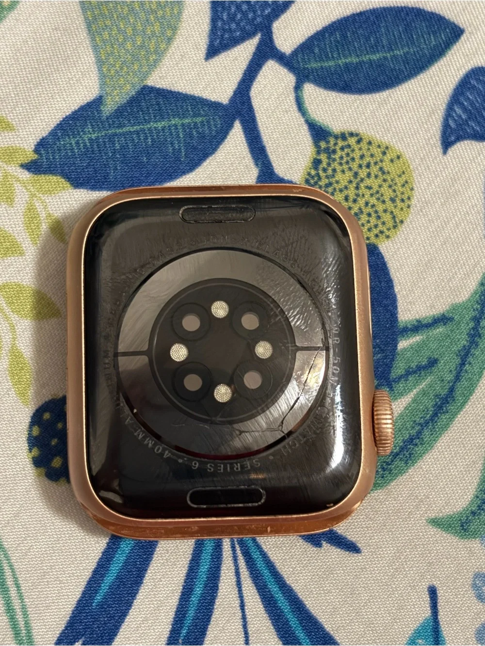 Apple Rose Gold Smartwatch Series 6